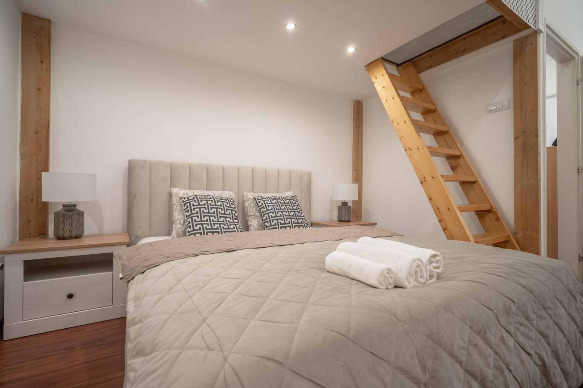 Deluxe And Cozy City Center Suite For 8Ppl Budapesta Exterior foto